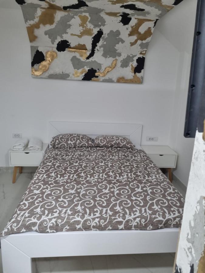 River Side Suites Belgrad Exteriör bild