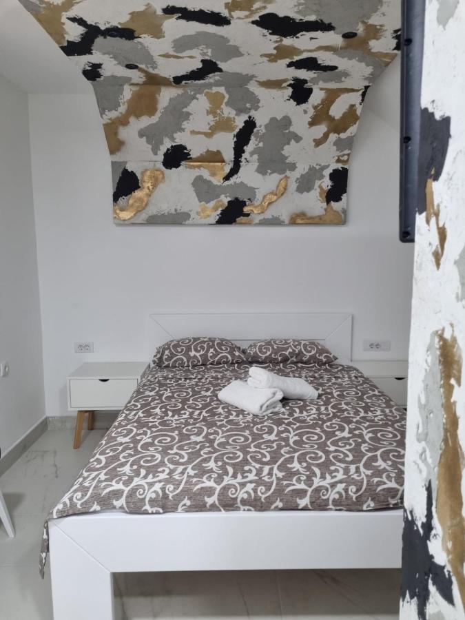 River Side Suites Belgrad Exteriör bild